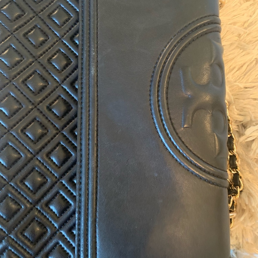 Tory Burch Fleming Convertible Shoulder Bag - Picture 14 of 16